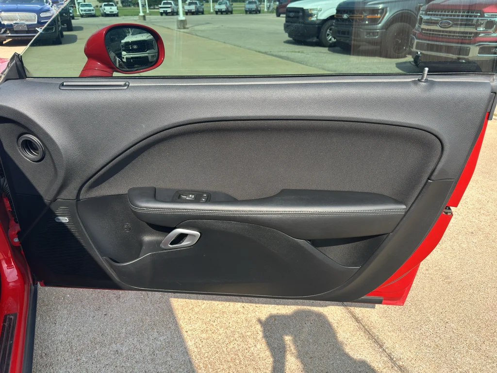 Used 2016 Torred Clearcoat Dodge R/T Scat Pack image 16