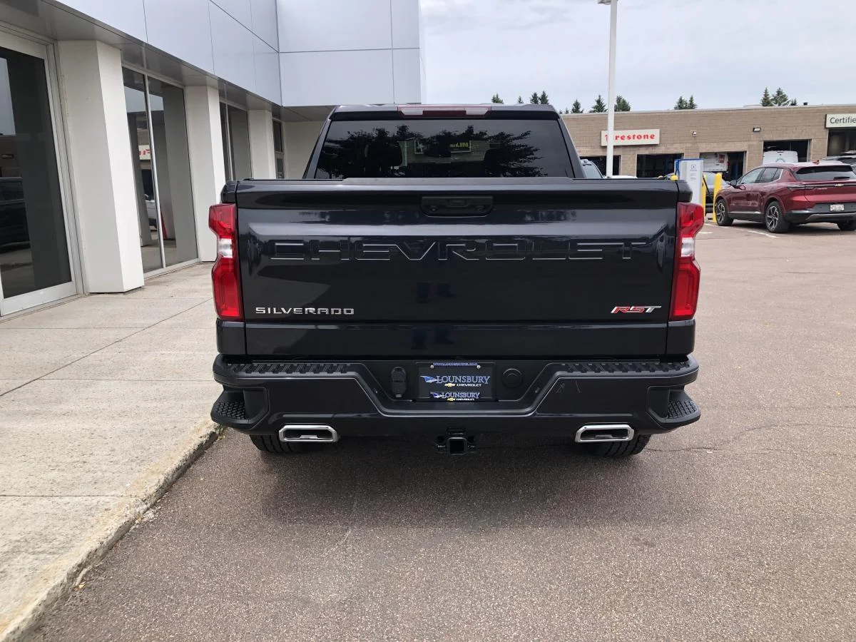 Used 2022 Grey Chevrolet 4WD Crew Cab 147" RST w/ Z71 image 6