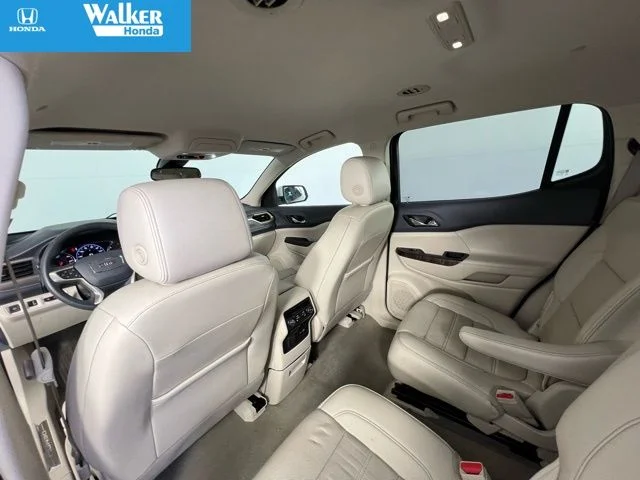 Used 2023 White GMC Denali image 17
