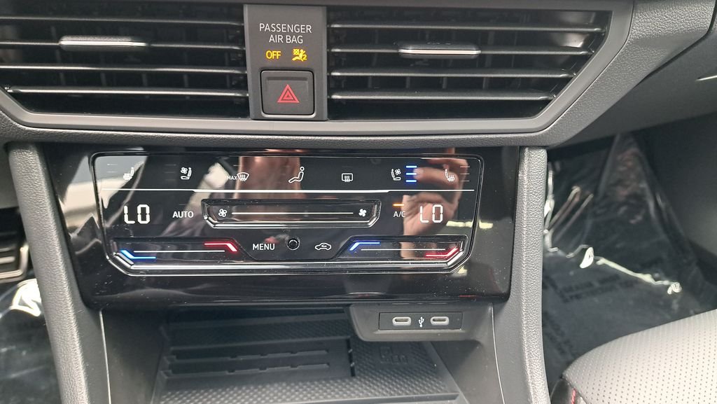 New 2026 Black Volkswagen 2.0T Autobahn image 21