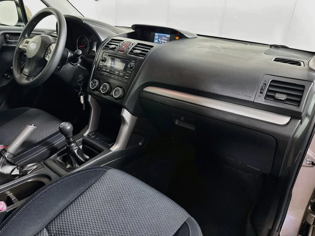 Used 2015 Brown Subaru 2.5i Premium image 34