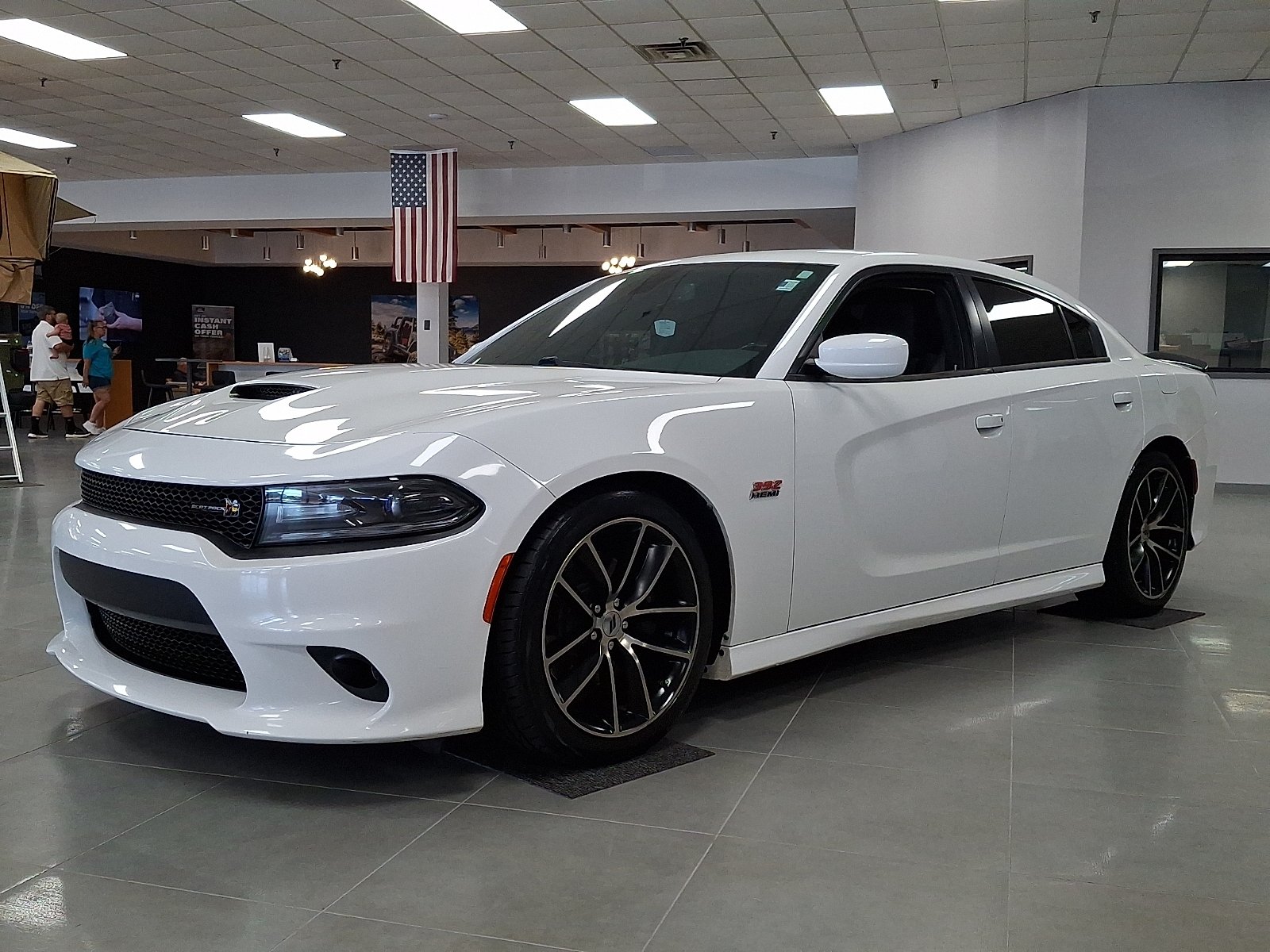 Used 2018 White Knuckle Clearcoat - PW7 Dodge R/T Scat Pack RWD image 3