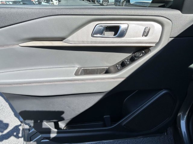 New 2026 Carbonized Gray Metallic Ford Active image 17