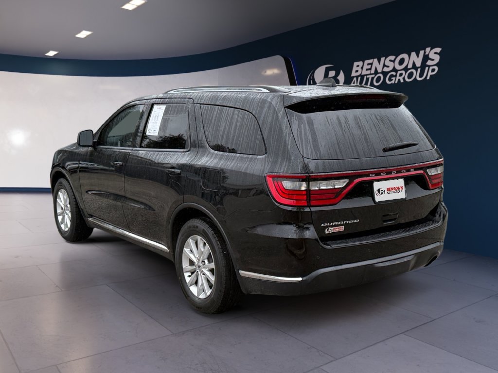 Used 2023 Black Dodge SXT image 3