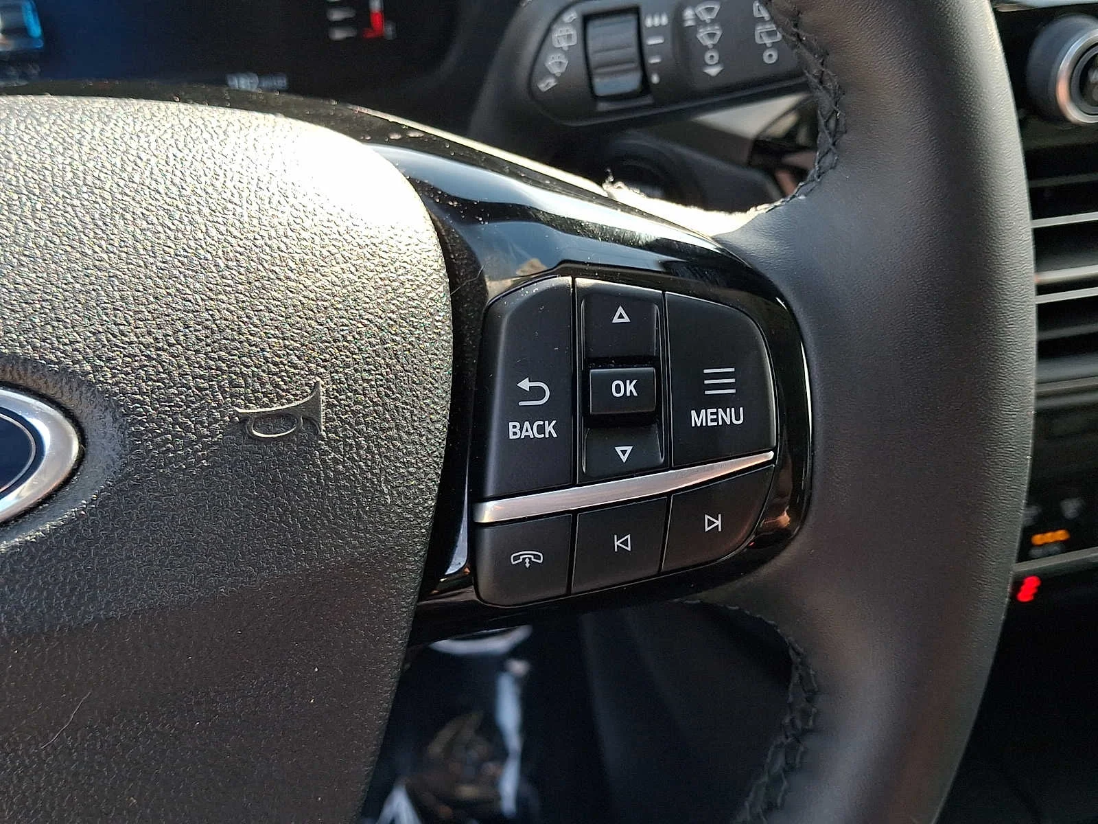 Used 2023 White Ford Active image 22