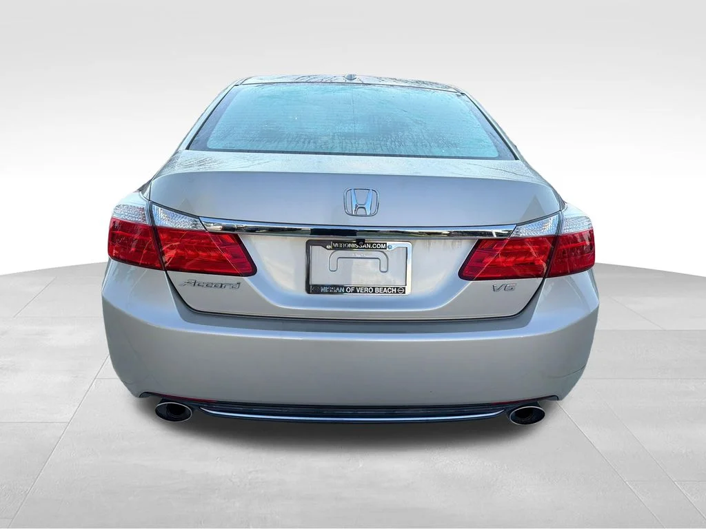 Used 2015 Beige Honda EX-L image 6