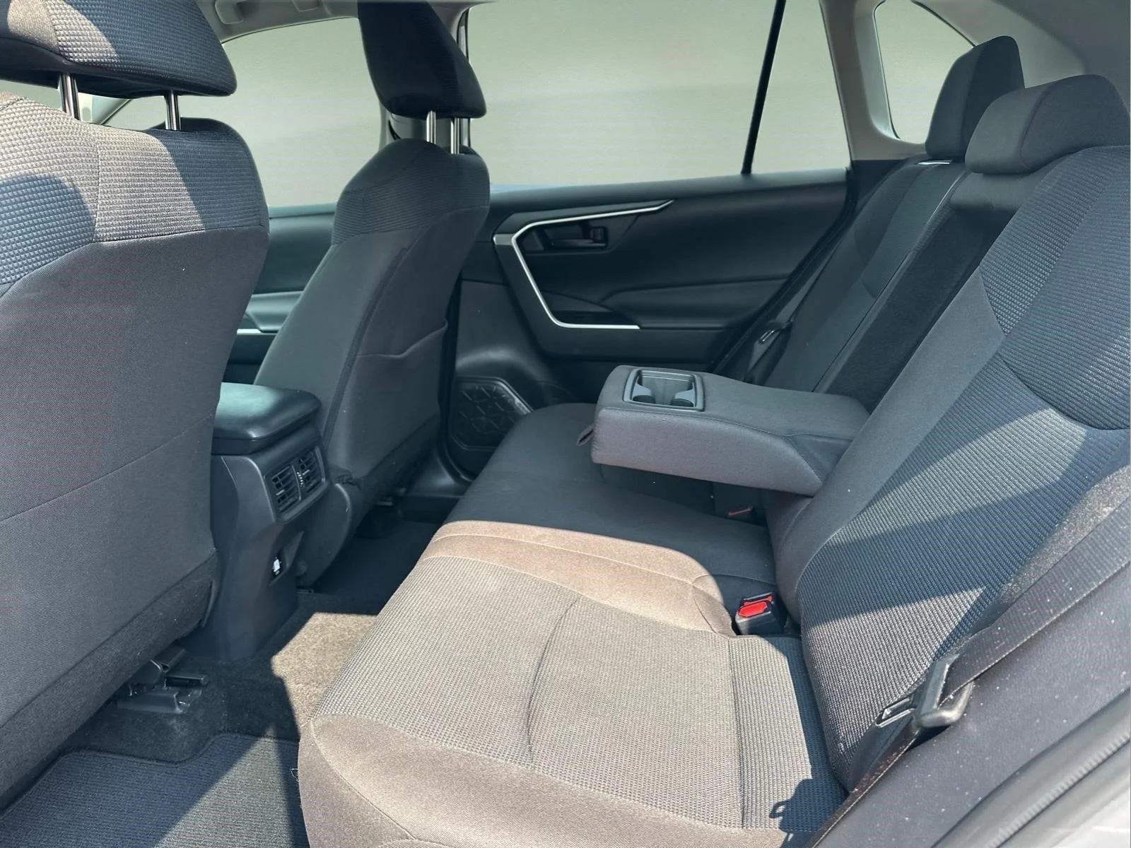 Used 2025 Silver Sky Metallic Toyota LE image 17