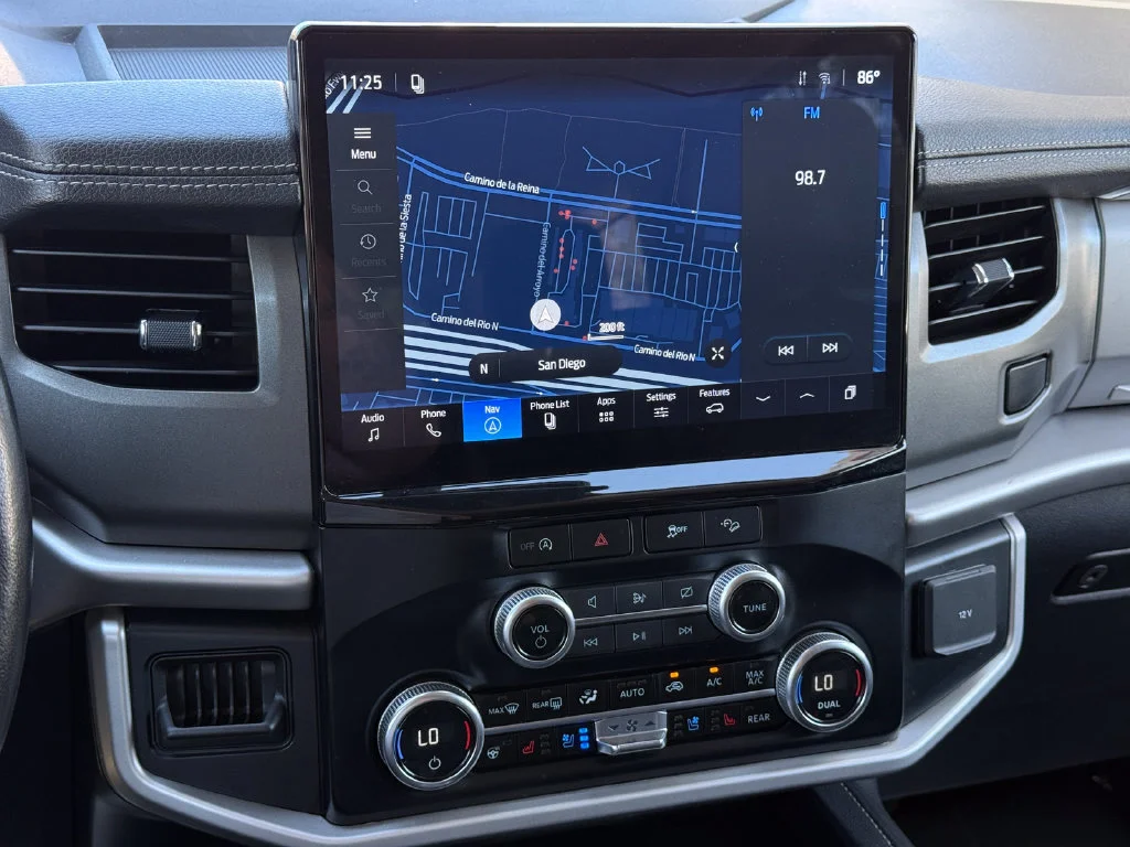 Used 2024 Silver Ford XLT image 28