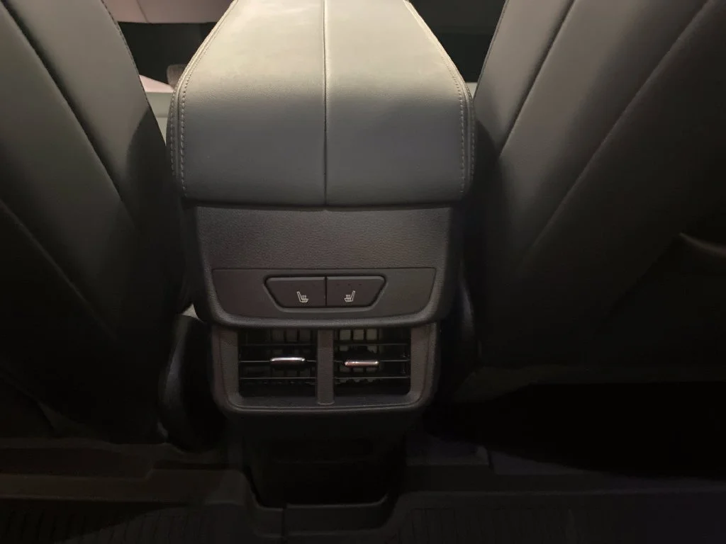 New 2027 Summit White GMC AT4 image 18