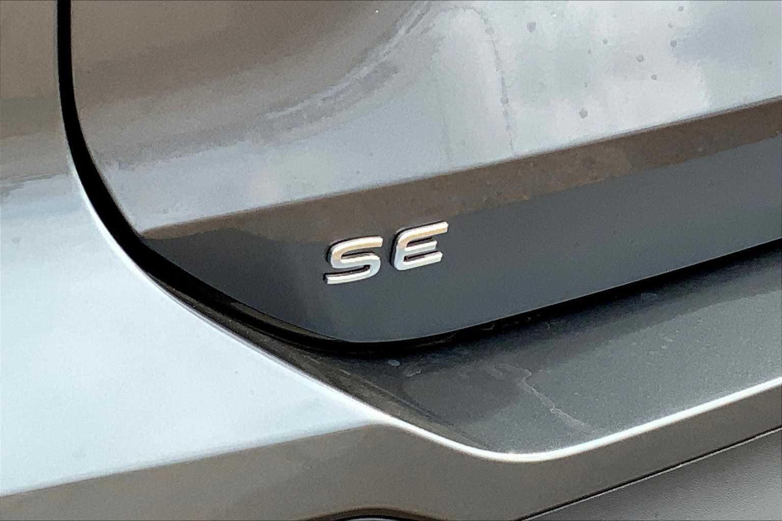 2025 Volkswagen Tiguan SE - Photo 15