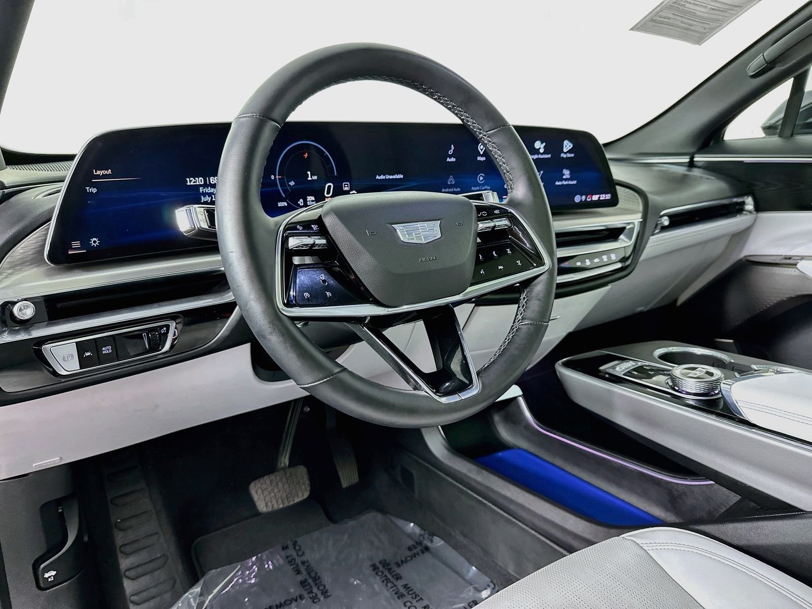 Used 2024 Emerald Lake Metallic Cadillac Luxury image 9