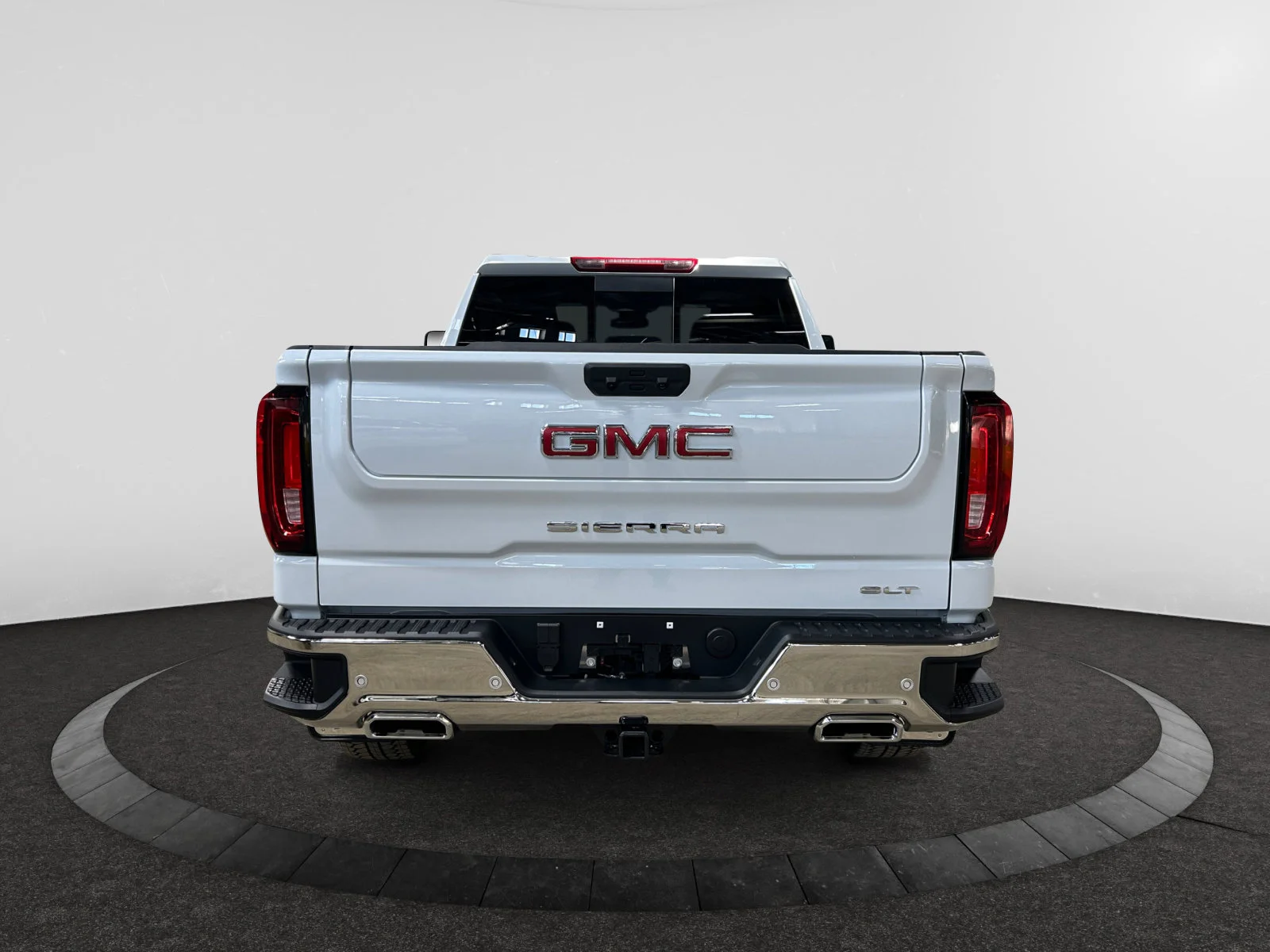 New 2026 Glacier White Tricoat GMC SLT image 4