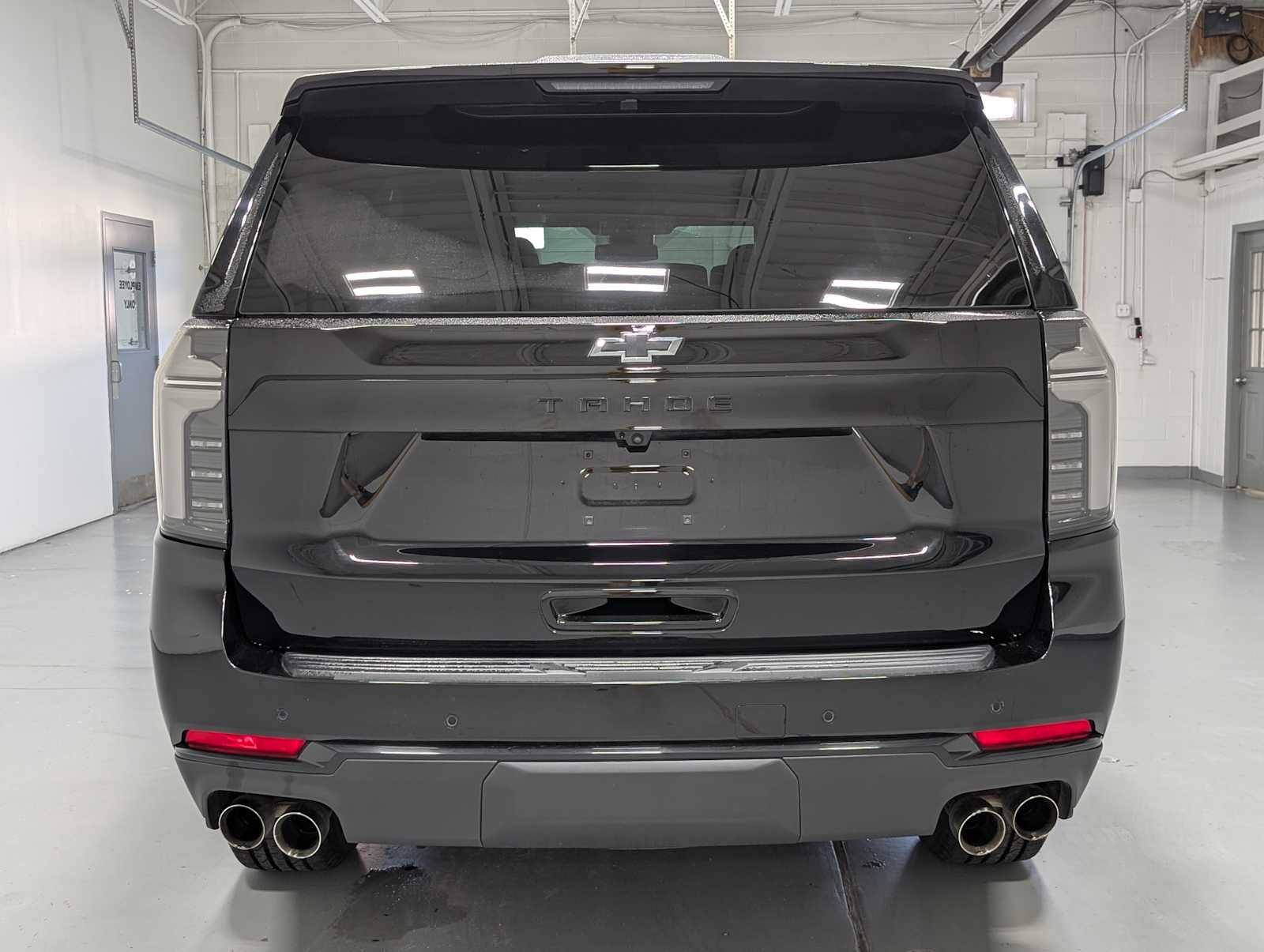 2025 Chevrolet Tahoe Z71 - Photo 9
