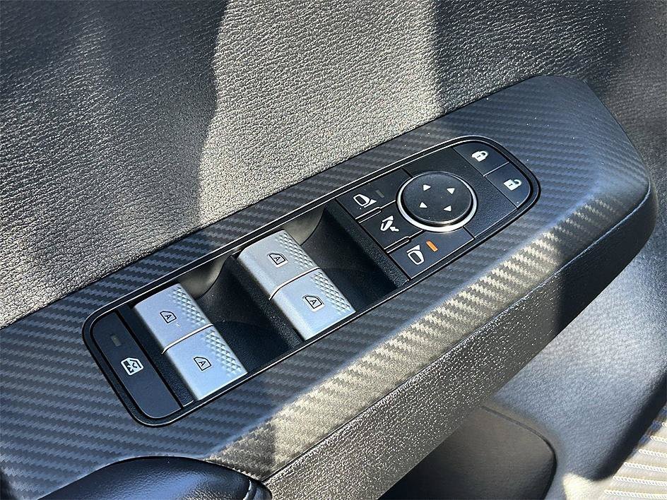 Used 2026 Moonrock Gray Nissan SL image 8