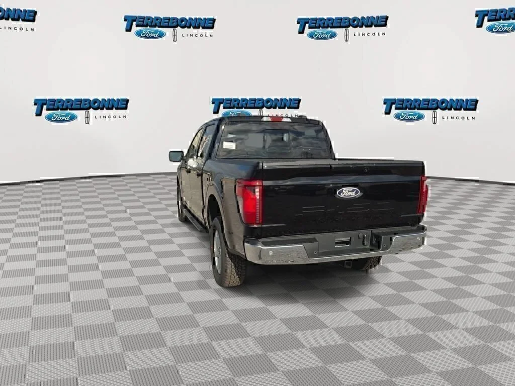 New 2026 Agate Black Metallic Ford XLT image 7