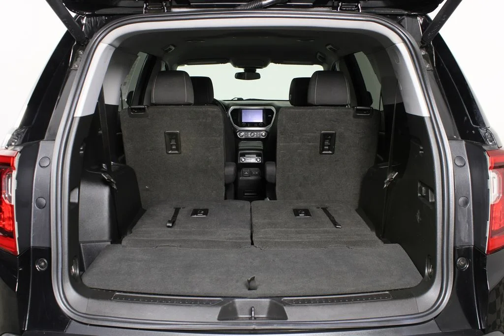 Used 2023 Black GMC SLE image 8