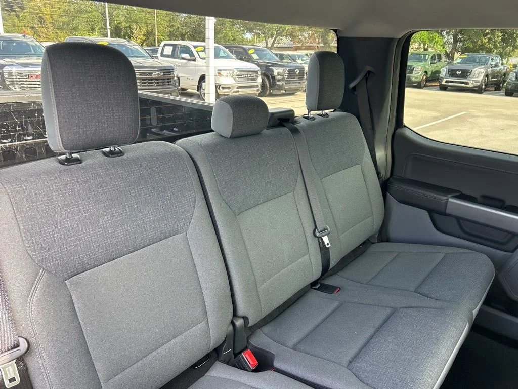Used 2025 Black Ford XLT image 46