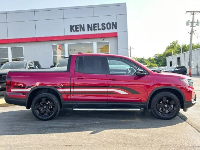Used 2025  Honda Black Edition image 12