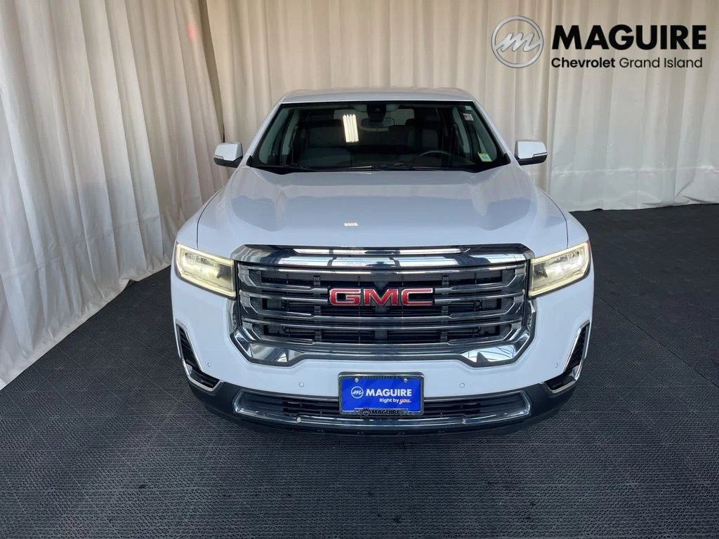 Used 2023 White GMC SLE image 30