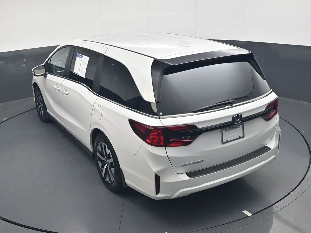 Certified Used 2025 White Honda EX-L image 37