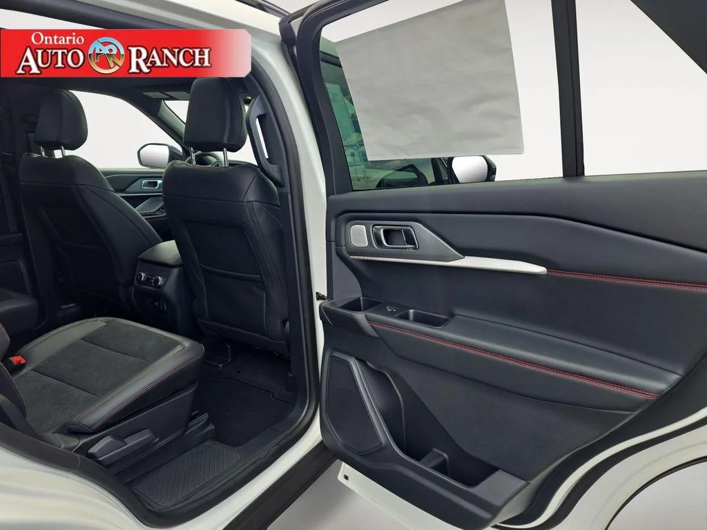 New 2026 Star White Metallic Tri-Coat Ford ST image 7