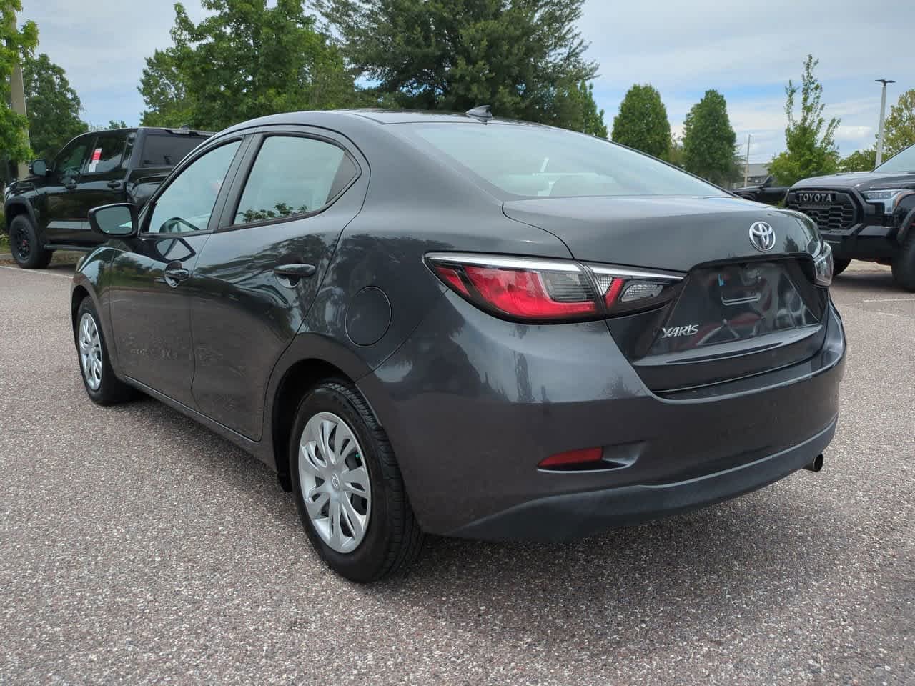 Certified Used 2019 Graphite Toyota L image 4