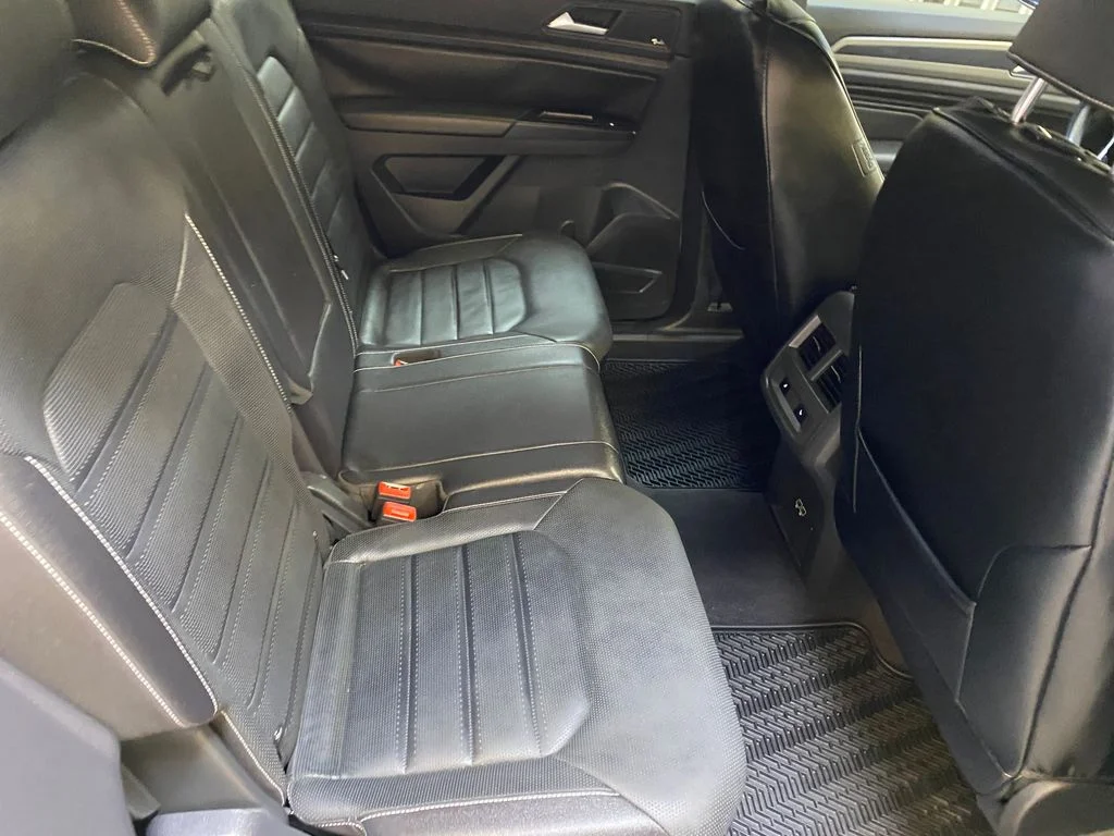Used 2020 White Volkswagen 3.6L V6 SEL Premium image 29