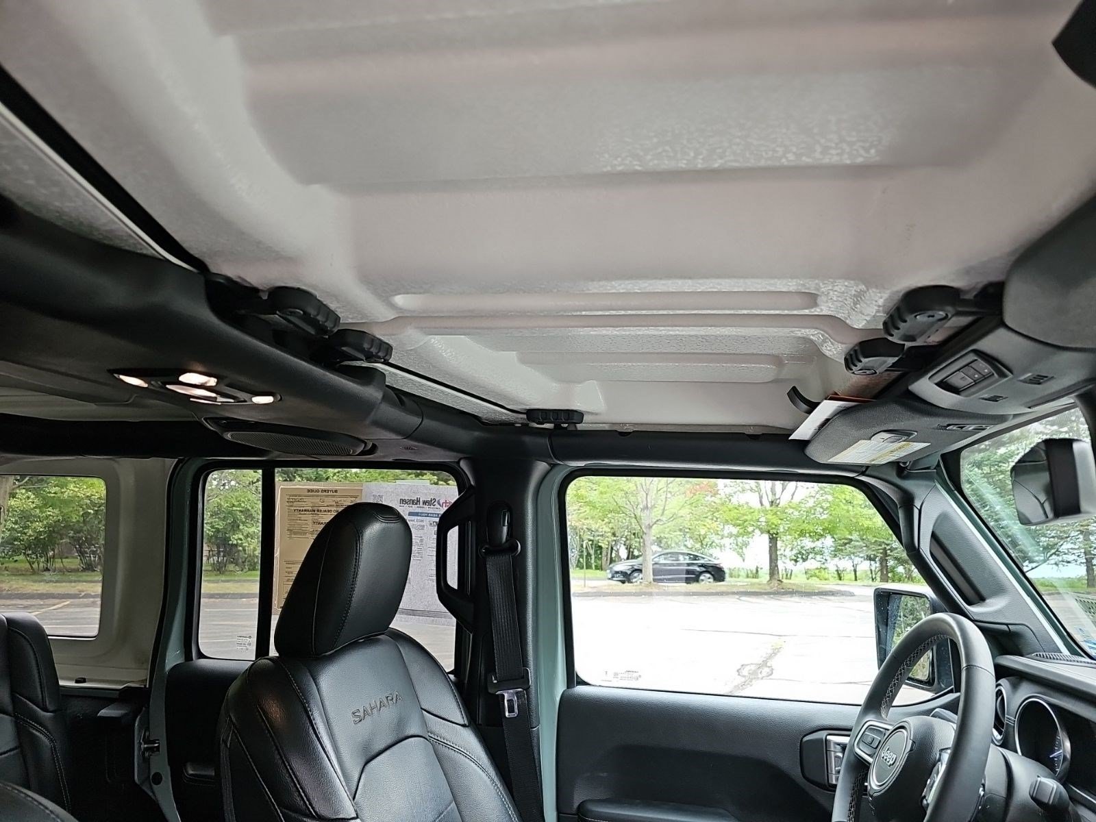 Certified Used 2023 Earl Clearcoat Jeep Sahara image 11