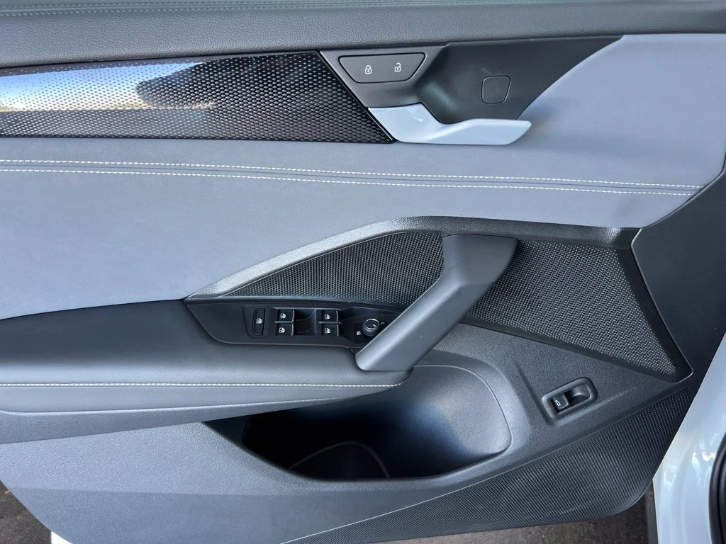 New 2026 White Volkswagen SE image 10