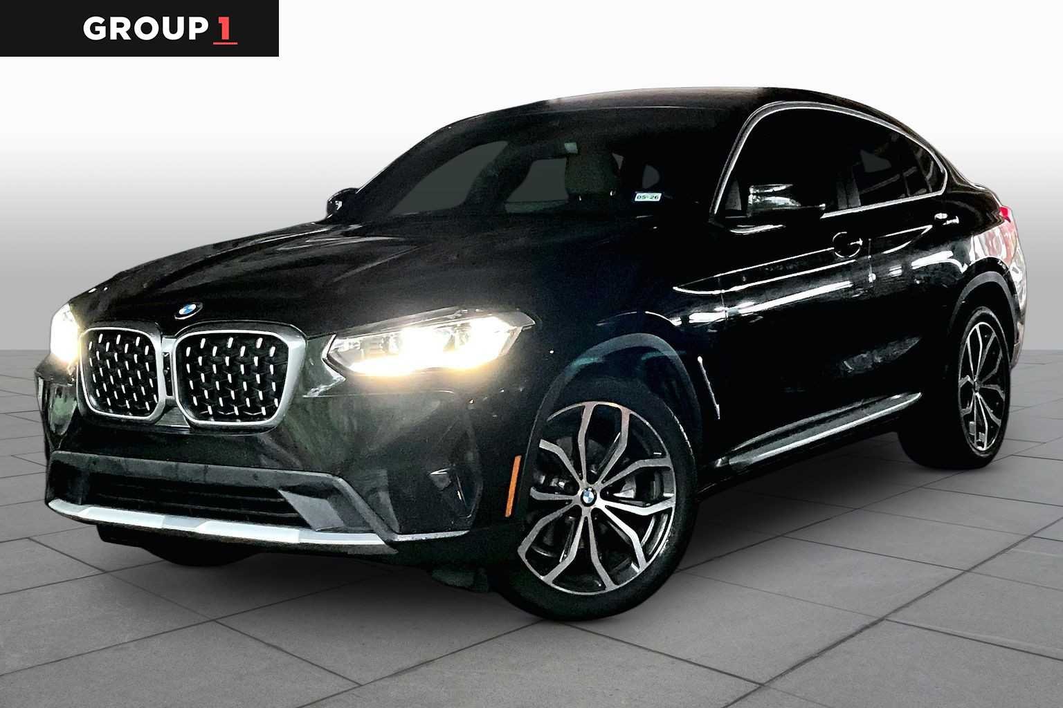 2022 BMW X4 xDrive30i's photo