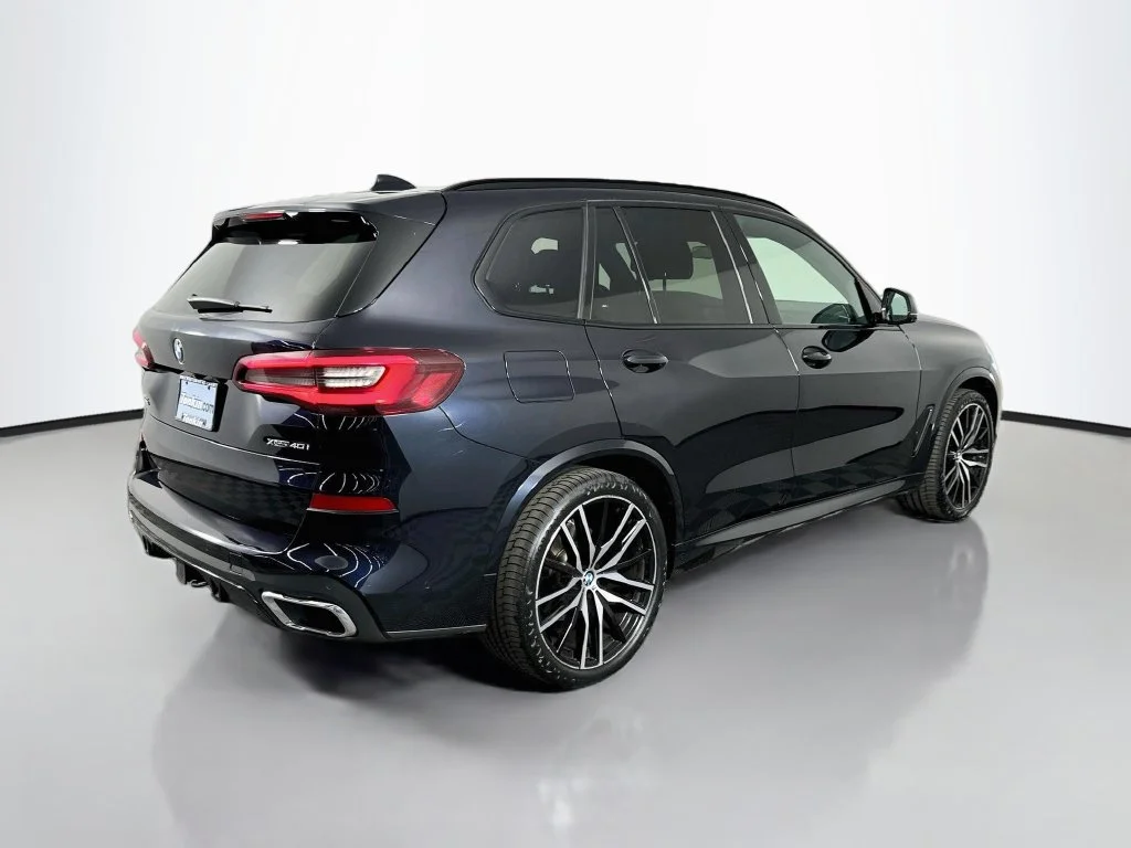 Used 2021 Carbon Black Metallic BMW xDrive40i image 8