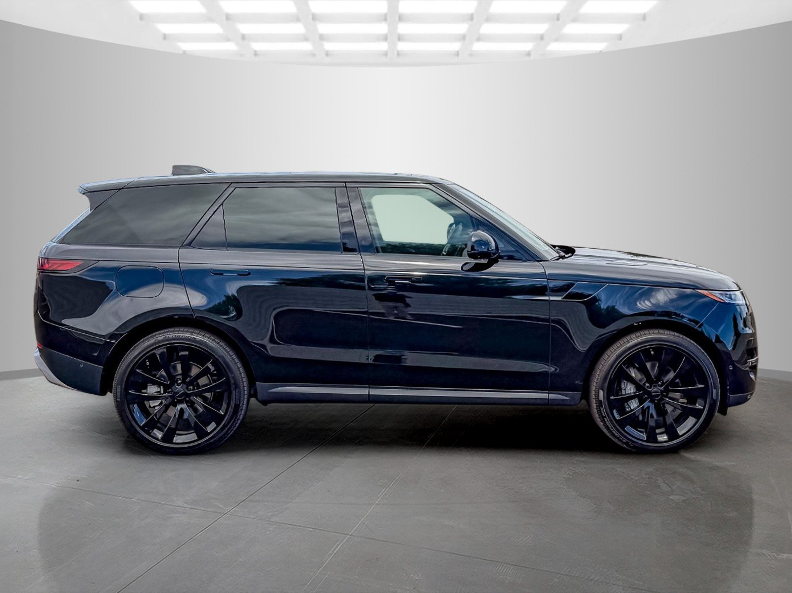 New 2026 Santorini Black Land Rover SE image 6