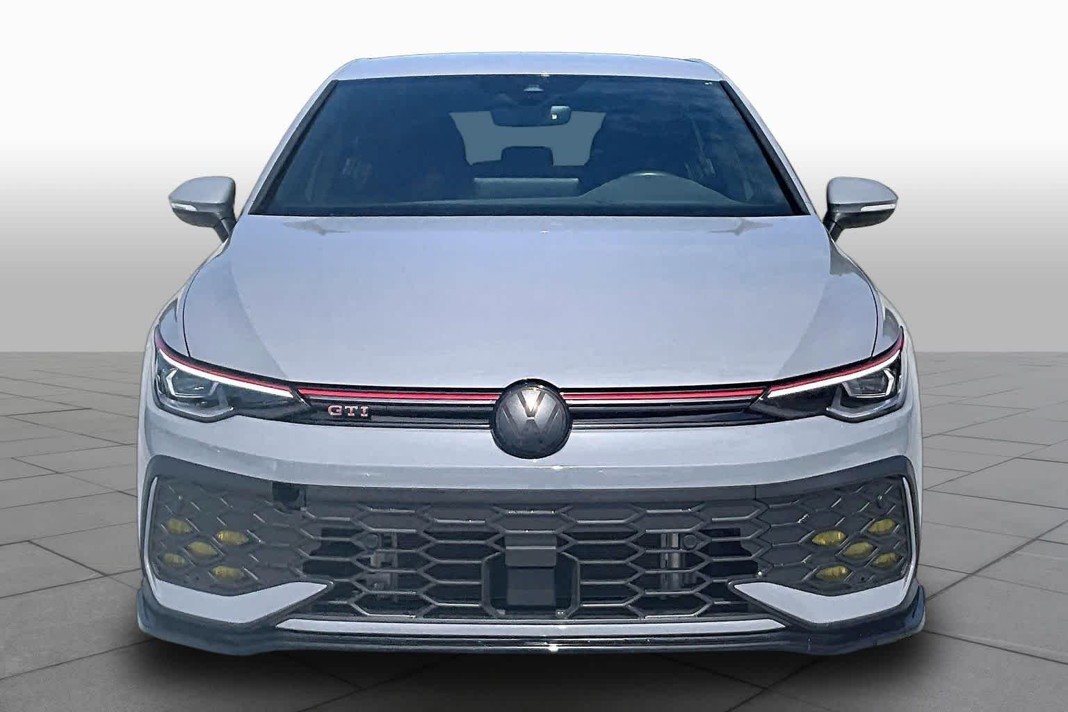 Used 2025 Moonstone Gray Volkswagen S image 4