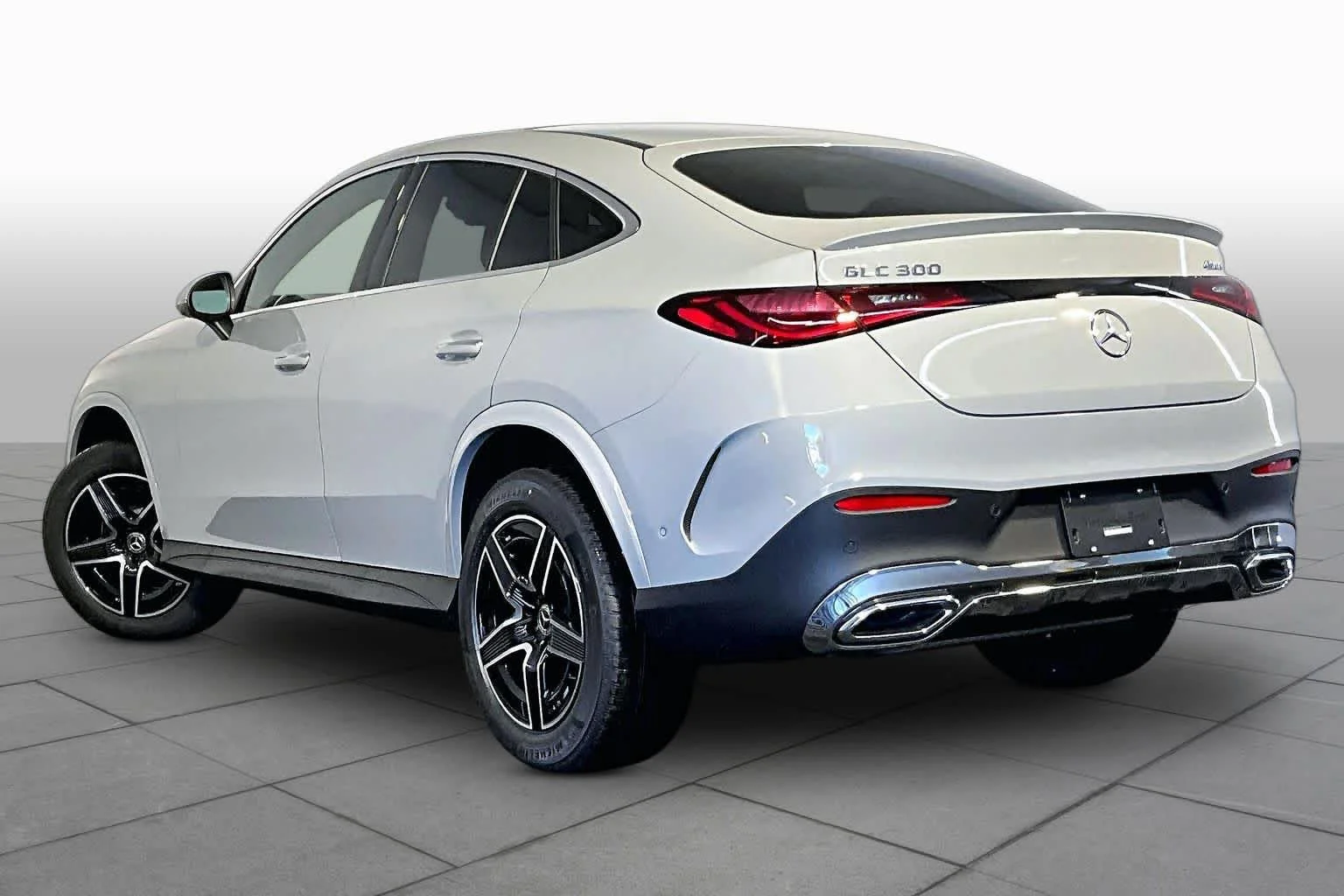 New 2026 MANUFAKTUR Alpine Grey Mercedes-Benz GLC 300 image 3