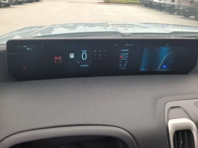 New 2027 Gray Metallic Ford Active image 33