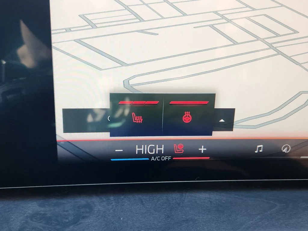 New 2026 Skyscraper Grey Metallic BMW xDrive50e image 15