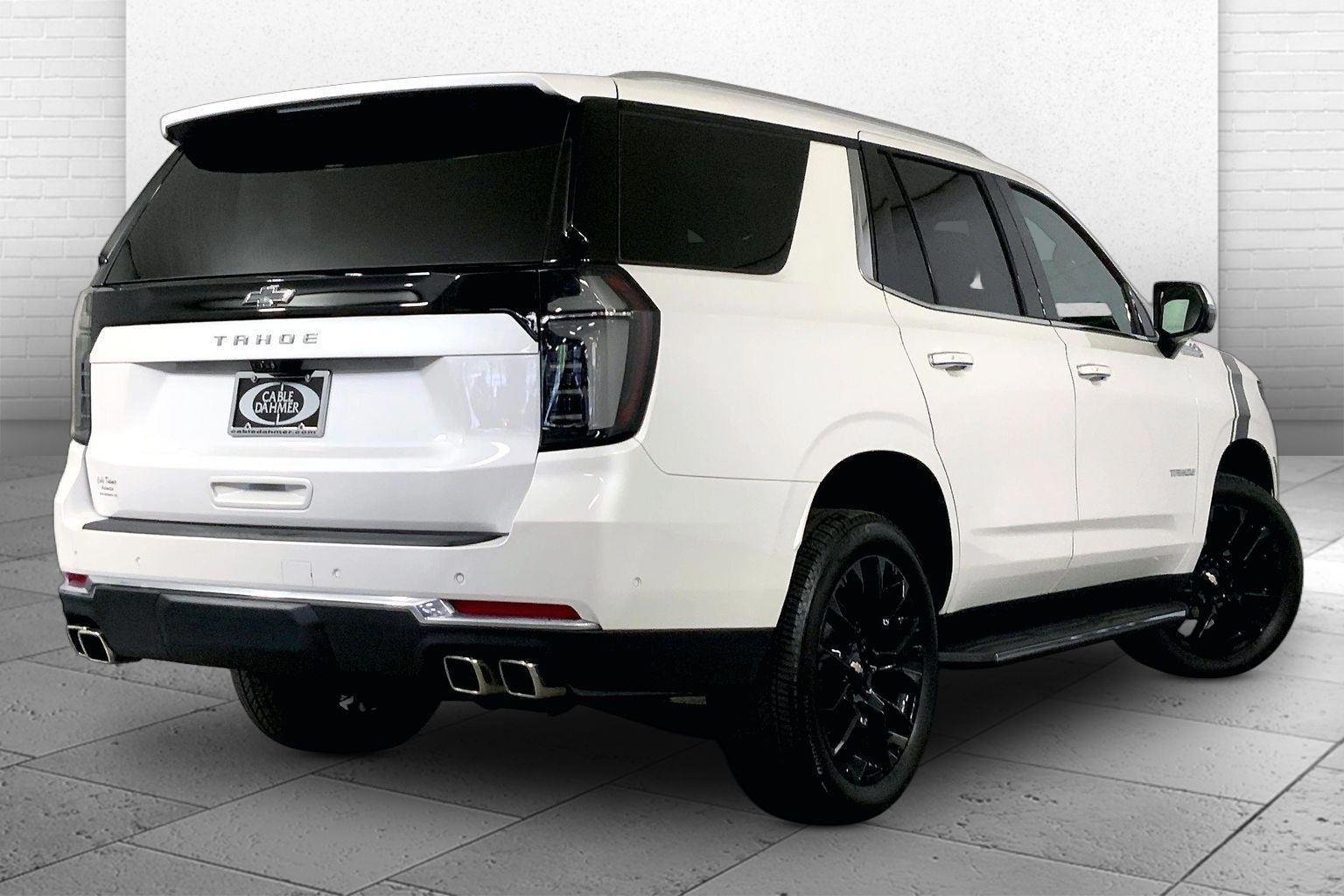 Used 2025 Iridescent Pearl Tricoat Chevrolet High Country image 4