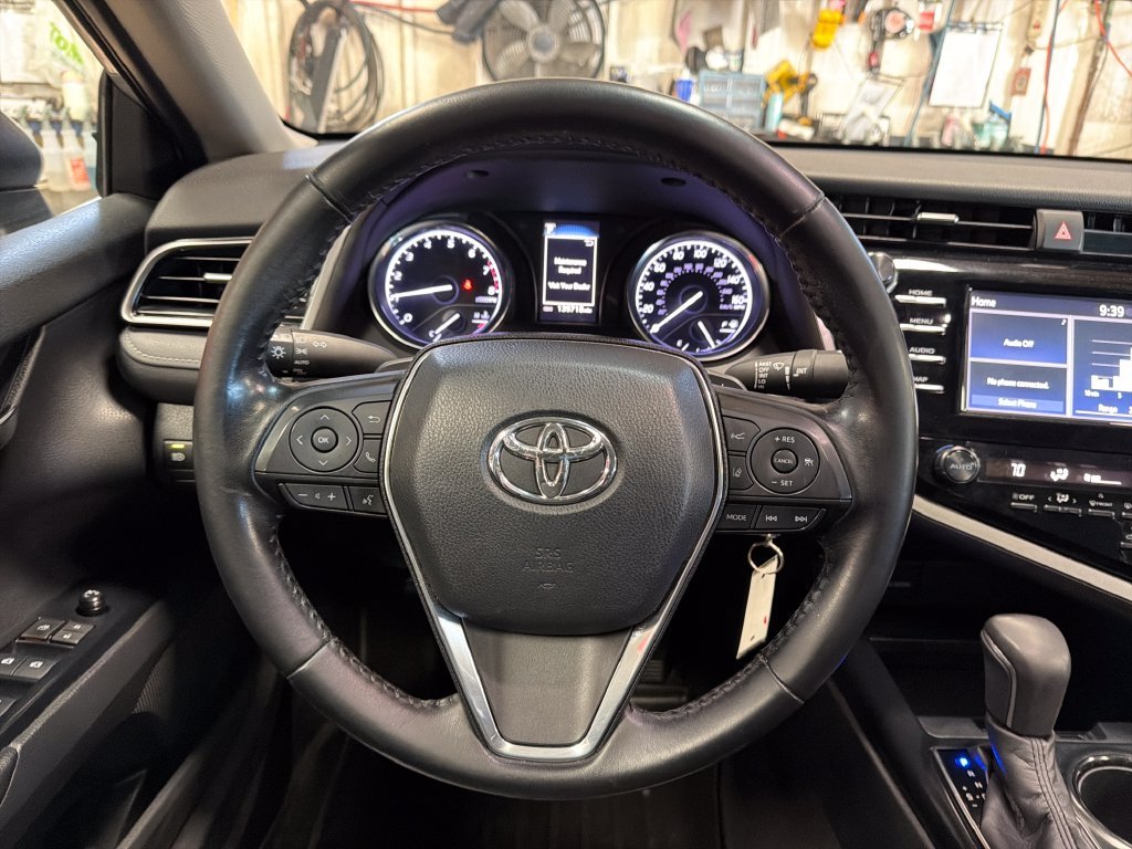 Used 2019 Silver Toyota SE image 19