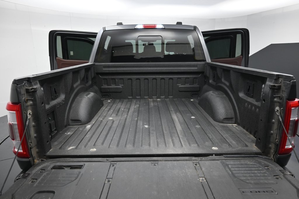 Used 2023 Gray Metallic Ford Lariat image 37
