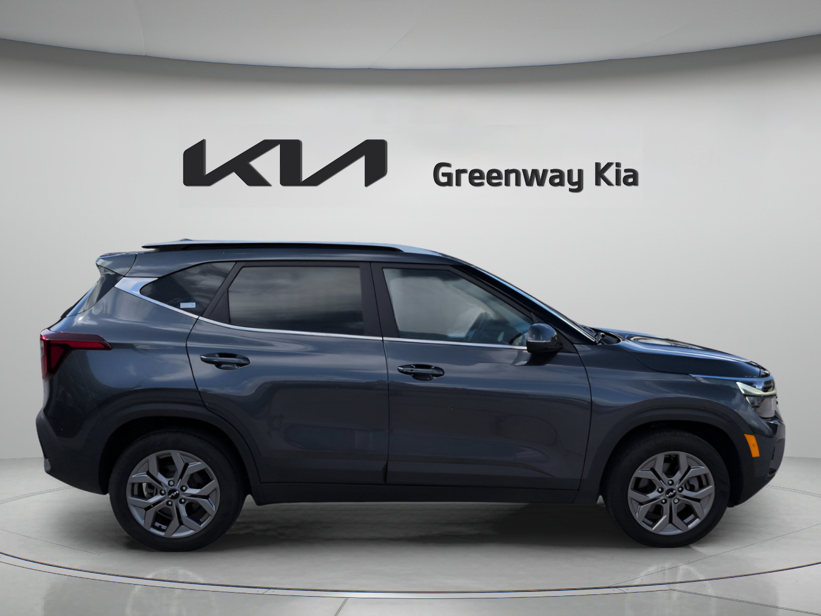 Certified Used 2024 Gravity Gray Kia S image 8