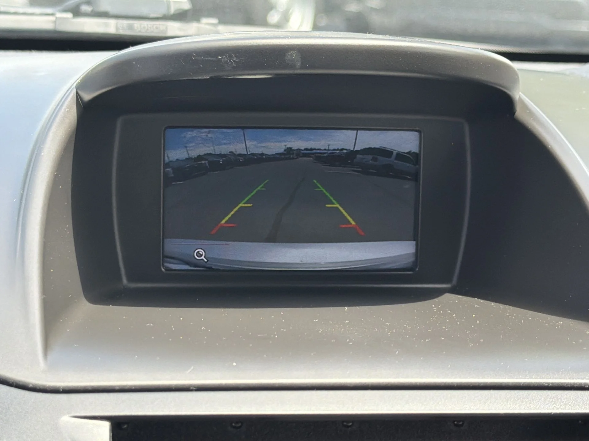 Used 2018 Silver Ford SE image 3