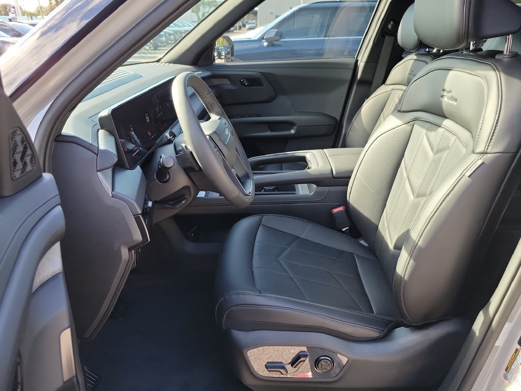 New 2027 Wolf Gray Kia X-Line EX image 25