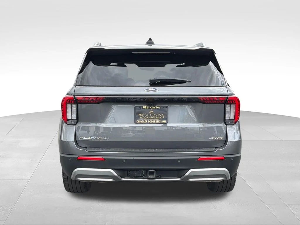 Used 2025 Gray Ford Platinum image 6