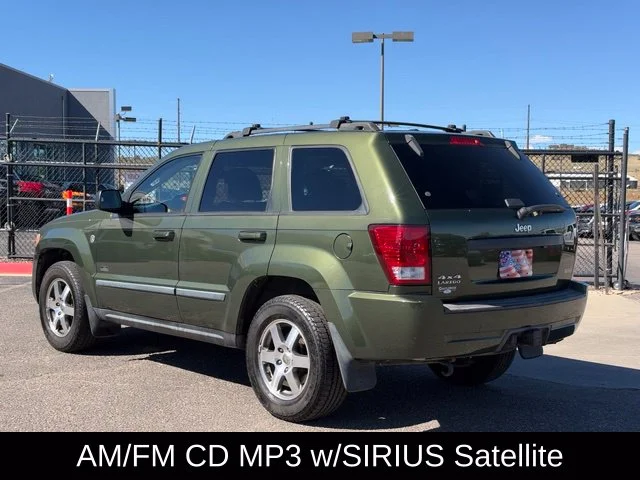 Used 2008 Green Jeep Laredo image 3