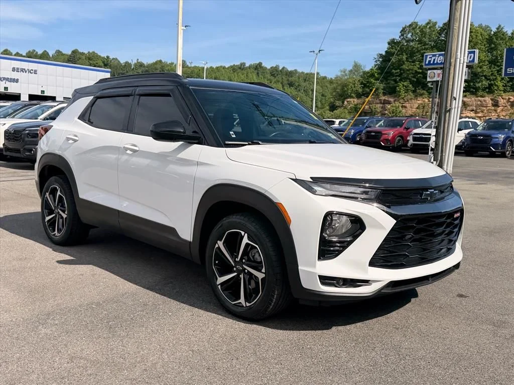 Used 2022 White Chevrolet RS image 16