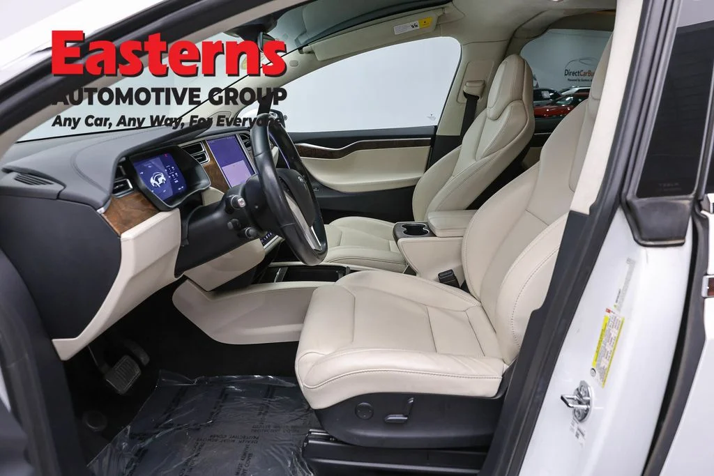 Used 2018 White Tesla 75D image 14