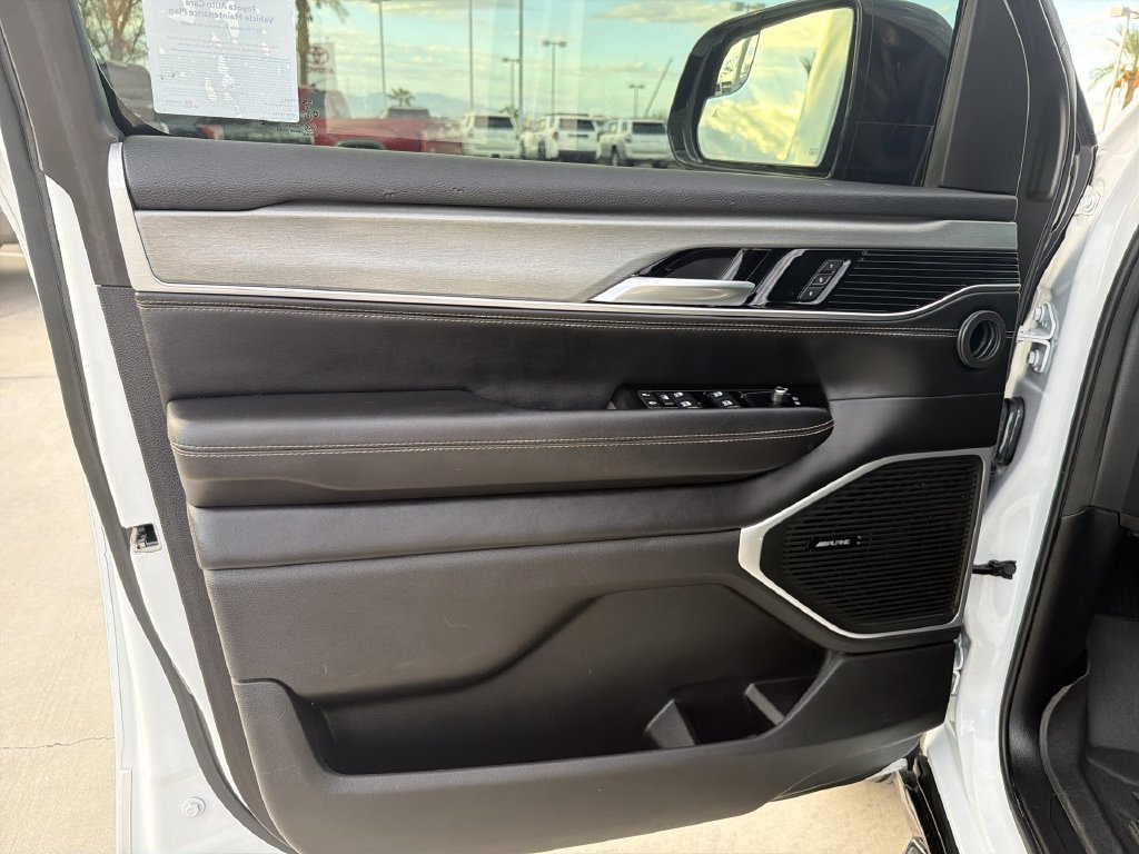 2023 Jeep Wagoneer Series II - Photo 9