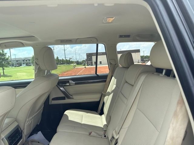 Used 2022 Black Lexus 460 image 6