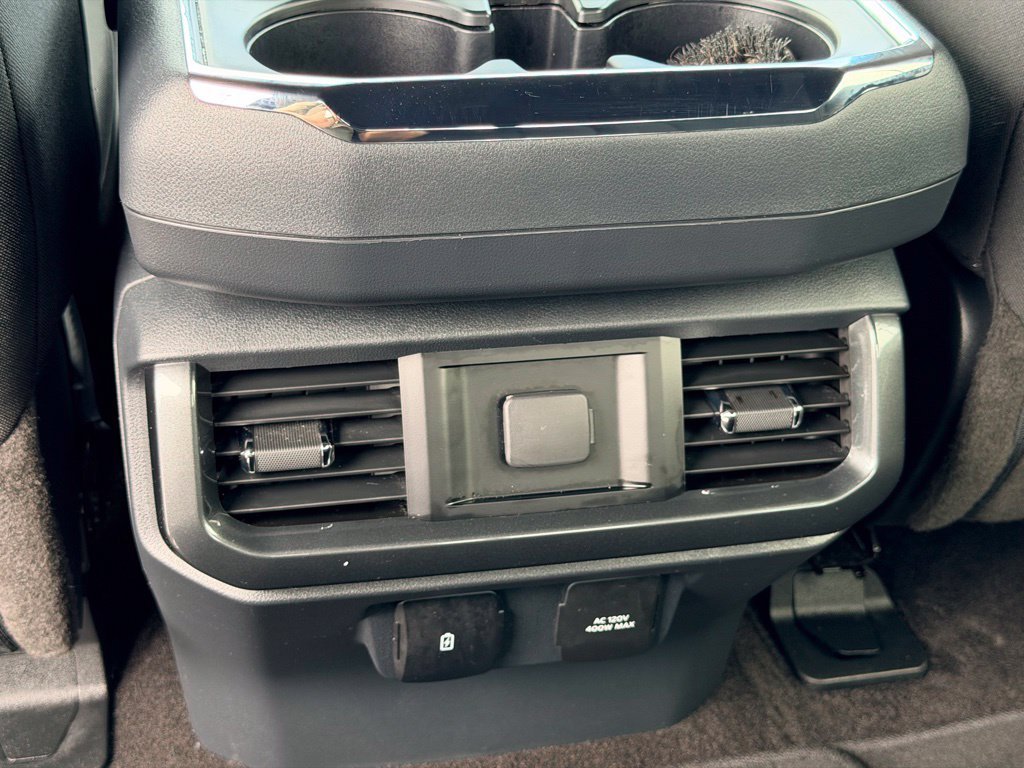 Used 2023 Silver Ford XLT image 20