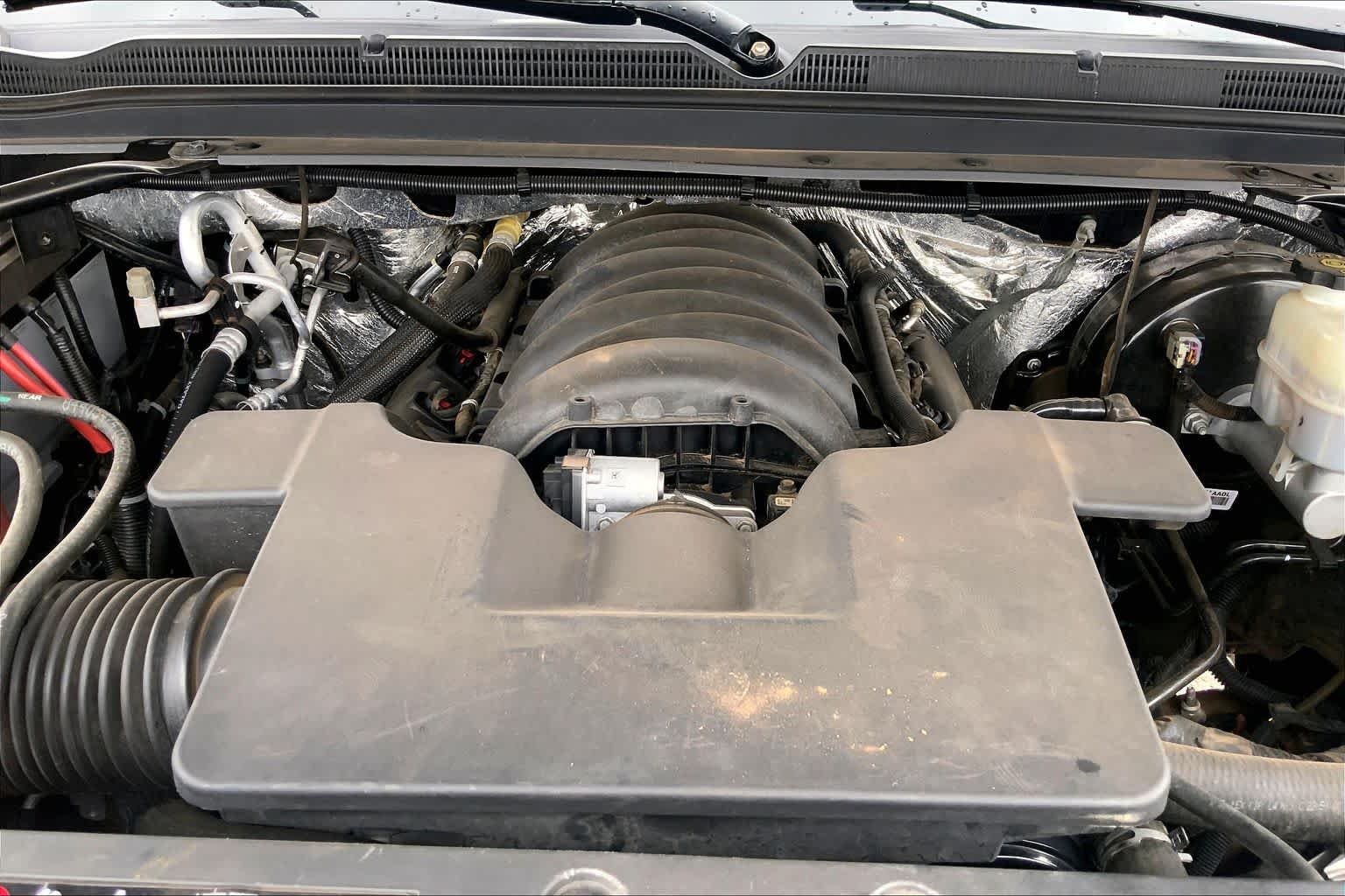 Certified Used 2018 Tungsten Metallic Chevrolet LT image 32
